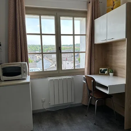 Petit Rénové En Centre - Apt8 Givet