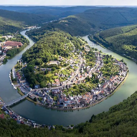 Petit Rénové En Centre - Apt8 *