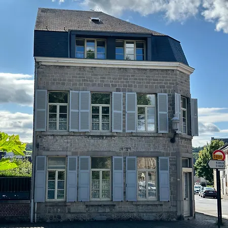 Petit Renove En Centre - Apt8 - Sdb Commune * Givet